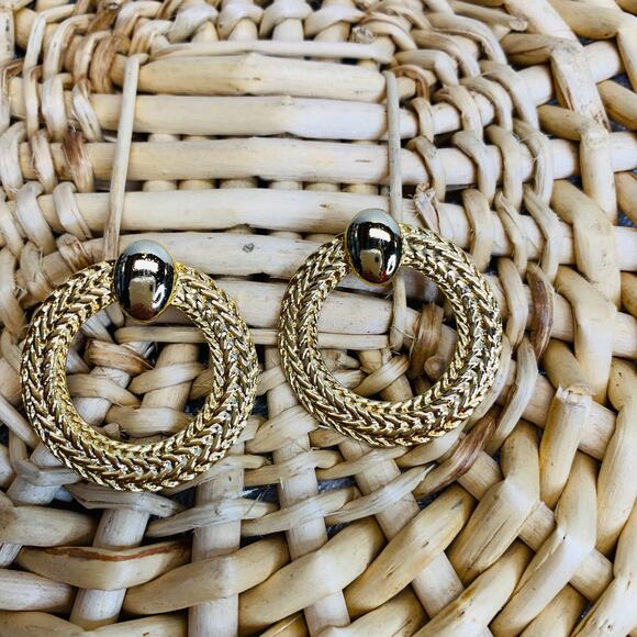 Vintage Doorknocker Shape Earrings Gold 2.25" diameter - Picture 1 of 2